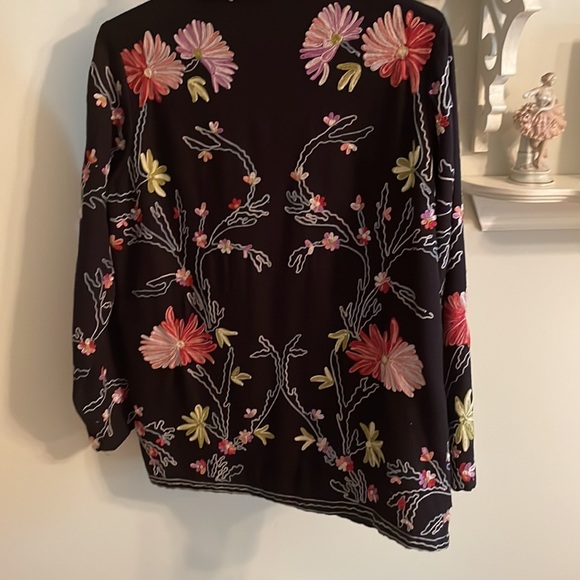 Embroideries jacket - Picture 3 of 5